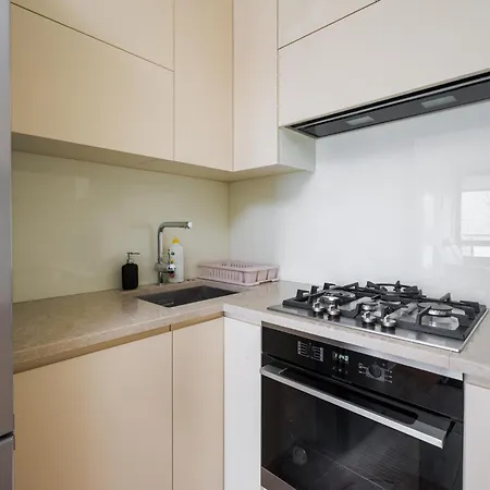 Park Szczesliwicki Cosy Apartment Warsaw